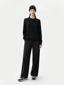 ‚Ç¨ 99 Cashmere Hat & Sweater Set Black worn by model, front view on white background #color_black #ai-image